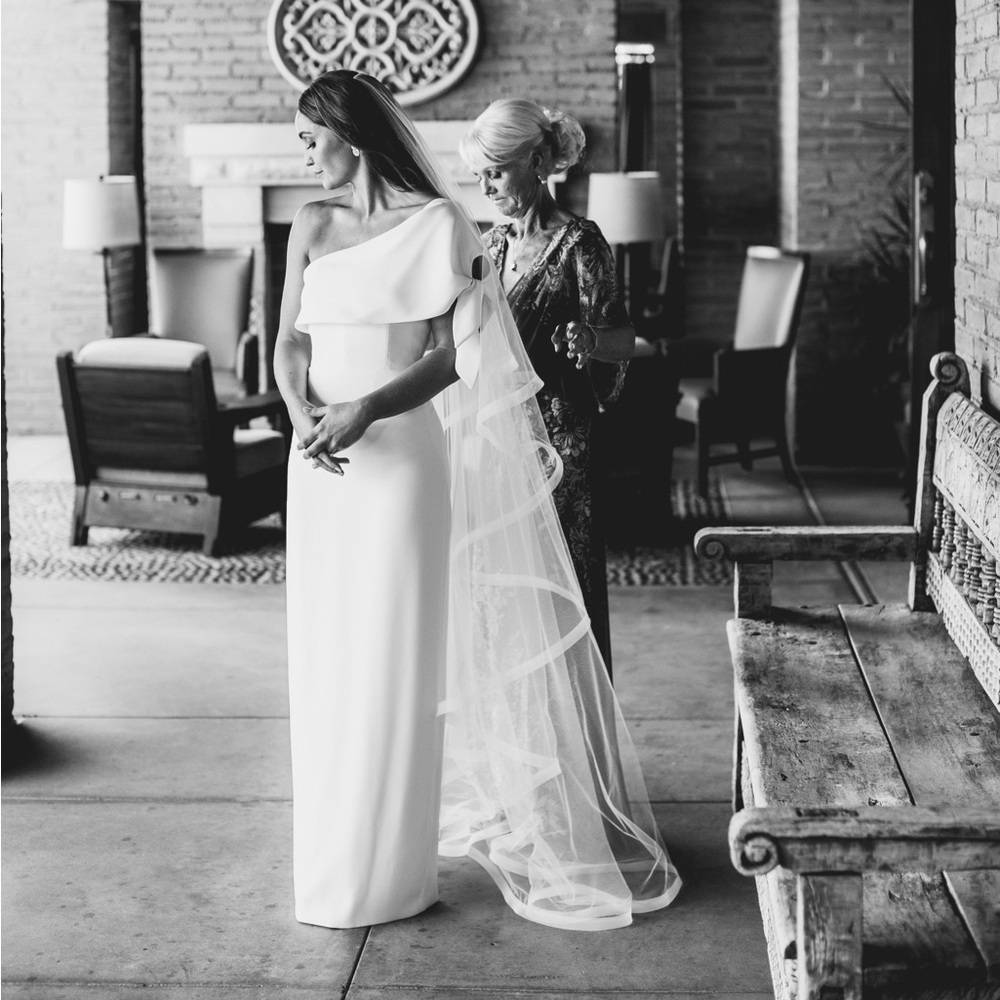 Custom horsehair chapel length veil